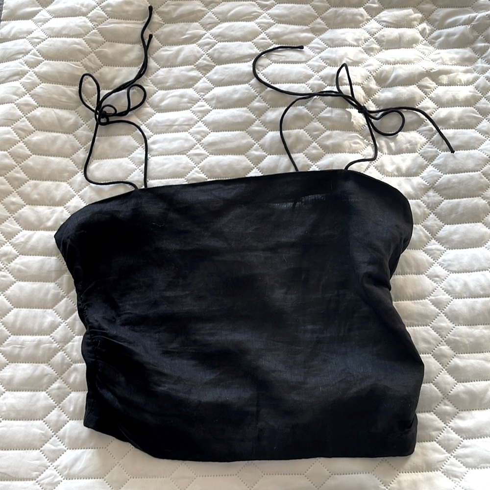H&M cropped linen black top Tie at shoulder size medium 13 inches long